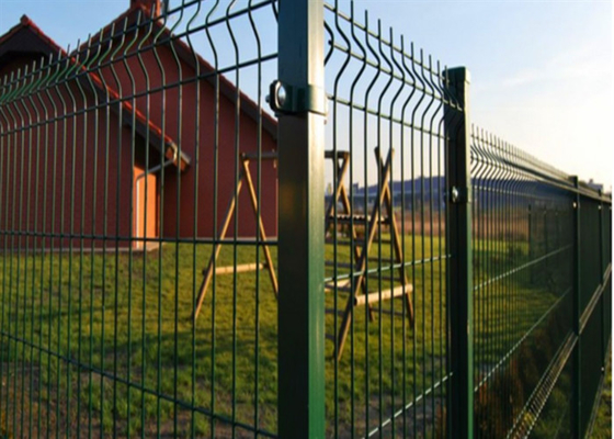 Galvanized 3D Triangle Bending Fence 4.0mm Wire 50x200mm Mesh