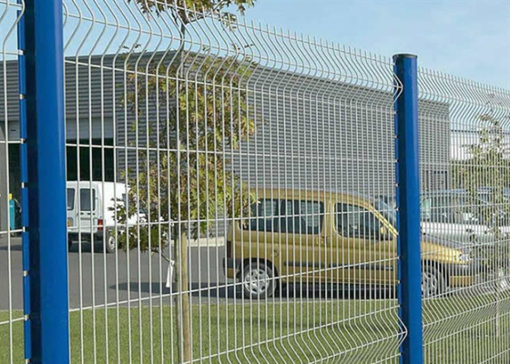 حصار 3D باغ پیچ و خم شده Welded Wire Mesh Fencing برای مکان های عمومی 1.8*3m
