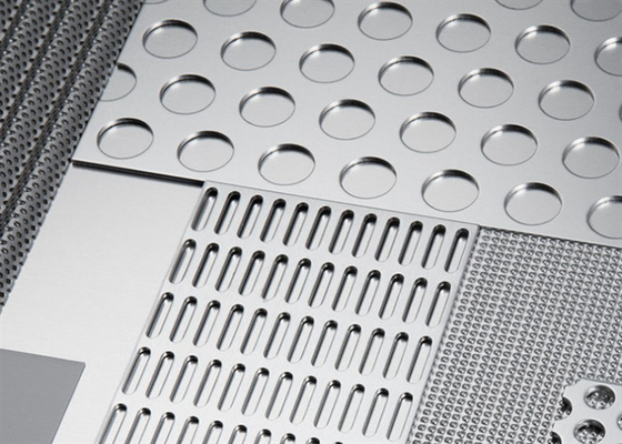 پودر پوشش داده شده سوراخ شده شبکه در فولاد کربن پایین برای پله های ساختمان