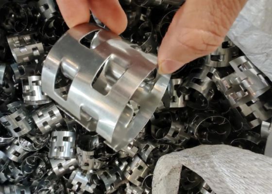 SS316 Pall Ring Metal Random Packing برای برج های پاک کننده گاز 50*50*0.5mm